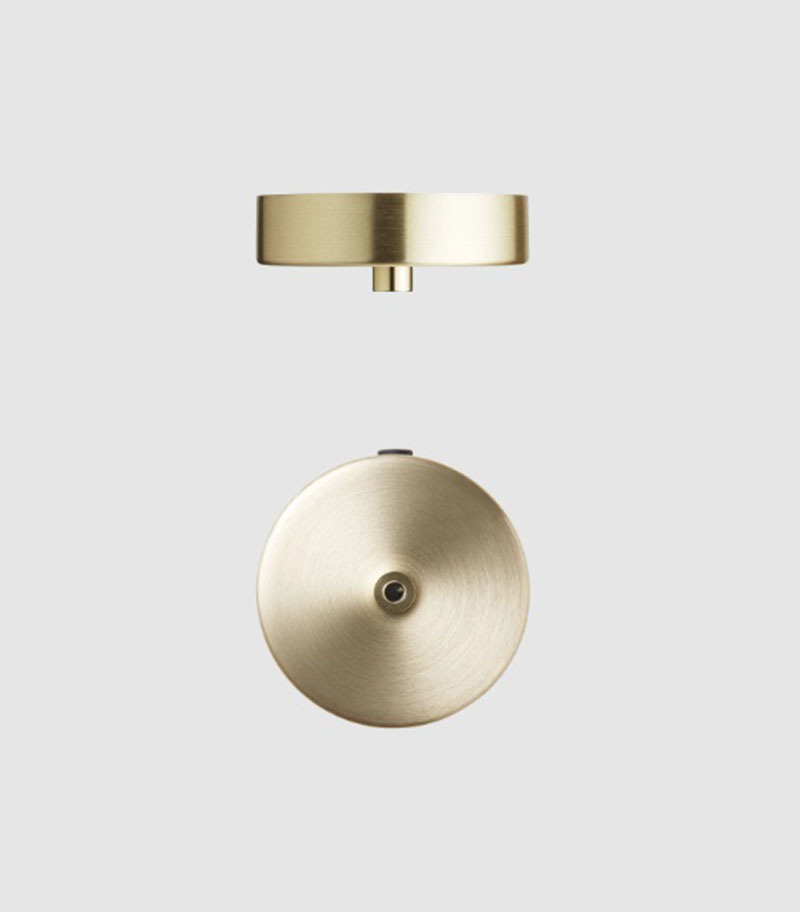 Suspension Apiales base en métal avec abat-jour ombellifères au design contemporain par Sofie Refer x Nuura Suspension Apiales base en métal avec abat-jour ombellifères au design contemporain par Sofie Refer x Nuura