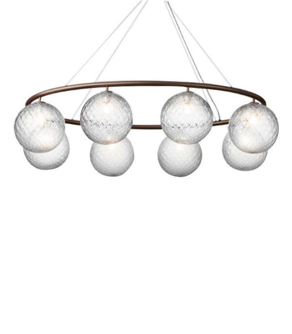 Suspension Miira 8 ovale base en métal avec abat-jour en verre Optic clear au design contemporain par Sofie Refer x Nuura