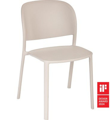 Chaise Trena en polypropylène au design contemporain par Yonoh Studio x Ezpeleta Chaise Trena en polypropylène au design contemporain par Yonoh Studio x Ezpeleta