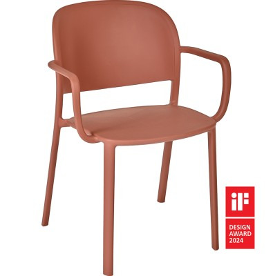 Fauteuil Trena en polypropylène au design contemporain par Yonoh Studio x Ezpeleta Fauteuil Trena en polypropylène au design contemporain par Yonoh Studio x Ezpeleta