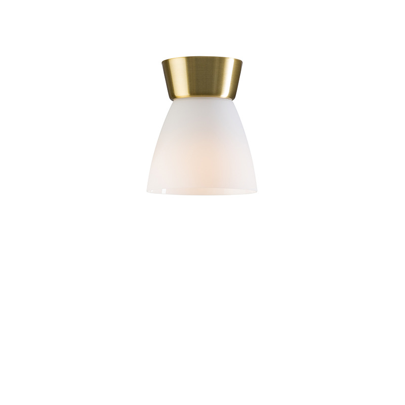 Plafonnier Bizzo avec base en aluminium et abat-jour en verre au design contemporain par Belid Plafonnier Bizzo avec base en aluminium et abat-jour en verre au design contemporain par Belid