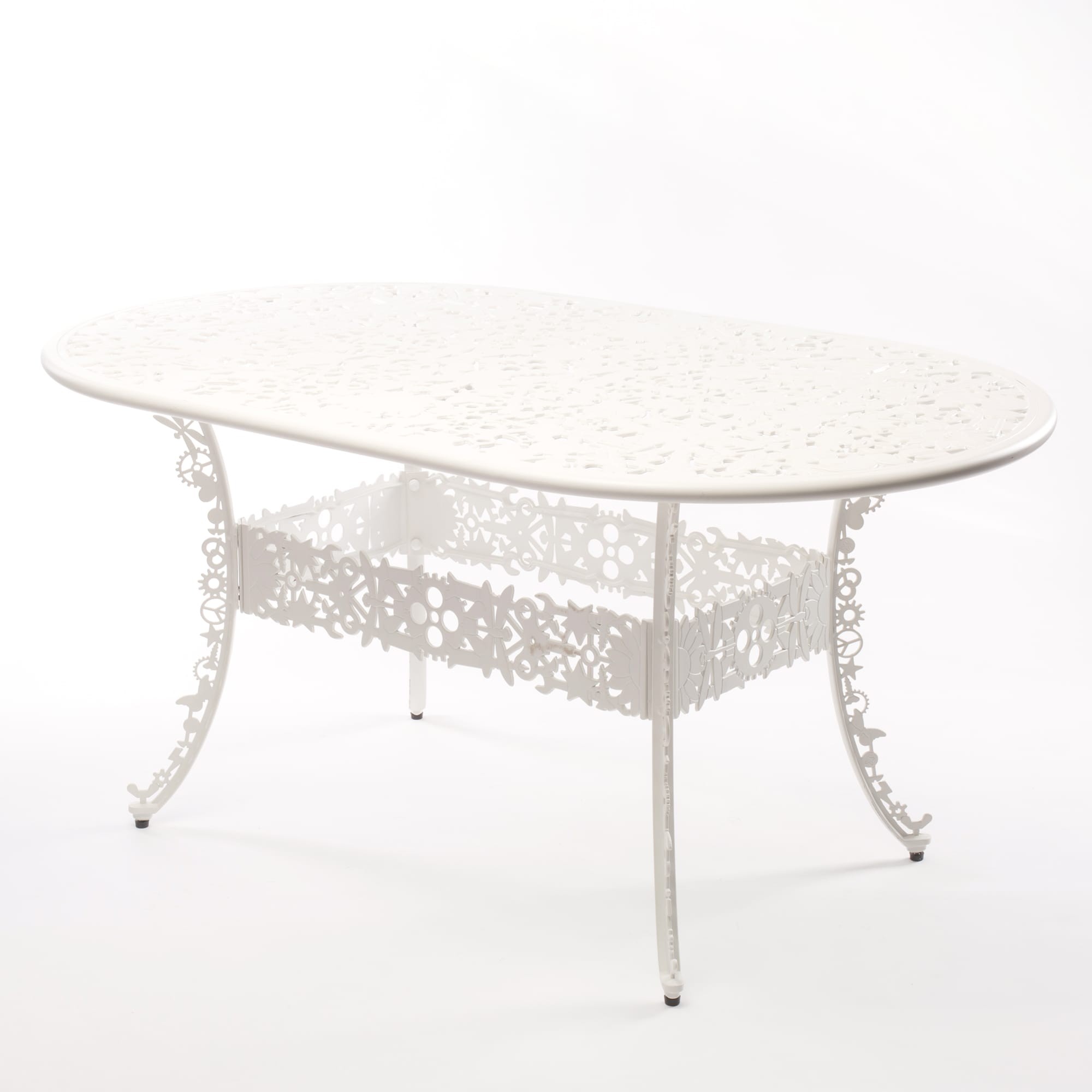 Table Industry Oval Garden 152 cm en aluminium par Seletti Table Industry Oval Garden 152 cm en aluminium par Seletti