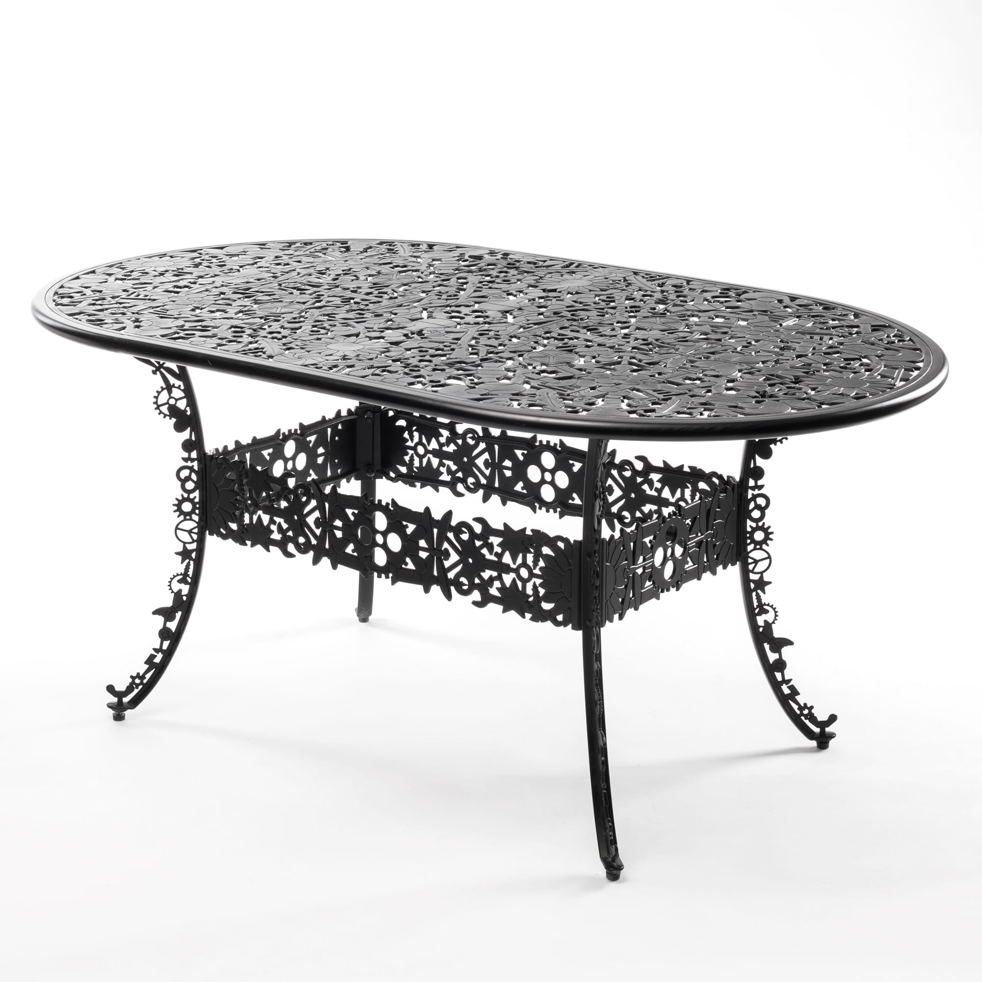 Table Industry Oval Garden 152 cm en aluminium par Seletti Table Industry Oval Garden 152 cm en aluminium par Seletti