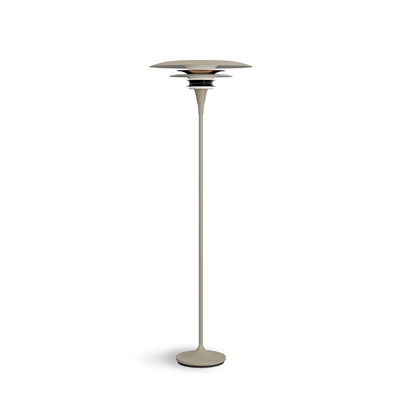 Lampadaire Diablo avec base en métal au design contemporain par Belid Lampadaire Diablo avec base en métal au design contemporain par Belid
