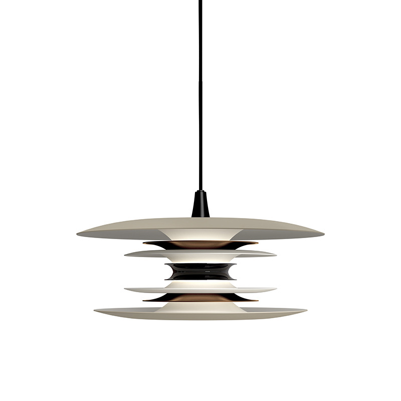 Suspension Diablo dimmable avec base en métal et abat-jour en cercles superposés au design contemporain par Belid Suspension Diablo dimmable avec base en métal et abat-jour en cercles superposés au design contemporain par Belid