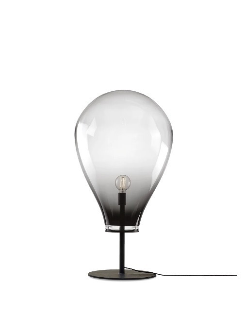 Lampadaire Tim par Olgoj Chorchoj x Bomma Lampadaire Tim par Olgoj Chorchoj x Bomma