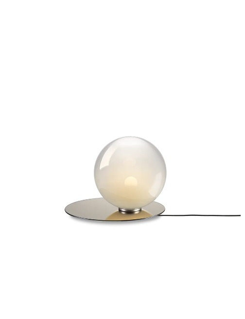 Lampe à poser Umbra par Dechem Studio x Bomma Lampe à poser Umbra par Dechem Studio x Bomma