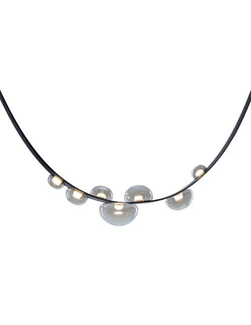 Suspension Dew Drops en cuir par Boris Klimek x Bomma