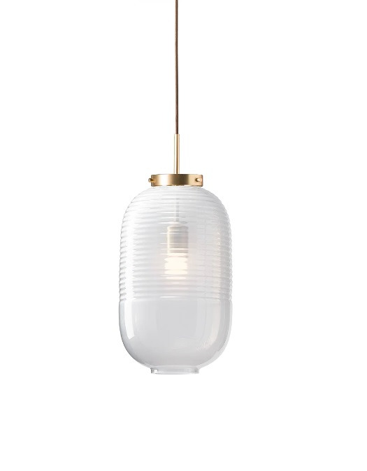 Suspension Lanterne par Jan Plecháč & Henry Wielgus x Bomma Suspension Lanterne par Jan Plecháč & Henry Wielgus x Bomma