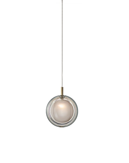 Suspension Lens par Václav Mlynář & Jakub Pollág x Bomma Suspension Lens par Václav Mlynář & Jakub Pollág x Bomma