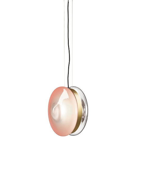 Suspension Orbital par Václav Mlynář & Jakub Pollág x Bomma