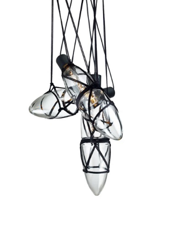 Suspension Shibari par Kateřina Handlová x Bomma