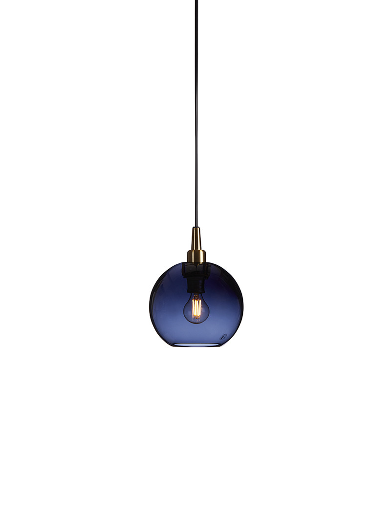 Suspension Gloria dimmable avec base en métal et abat-jour en verre au design contemporain par Belid Suspension Gloria dimmable avec base en métal et abat-jour en verre au design contemporain par Belid