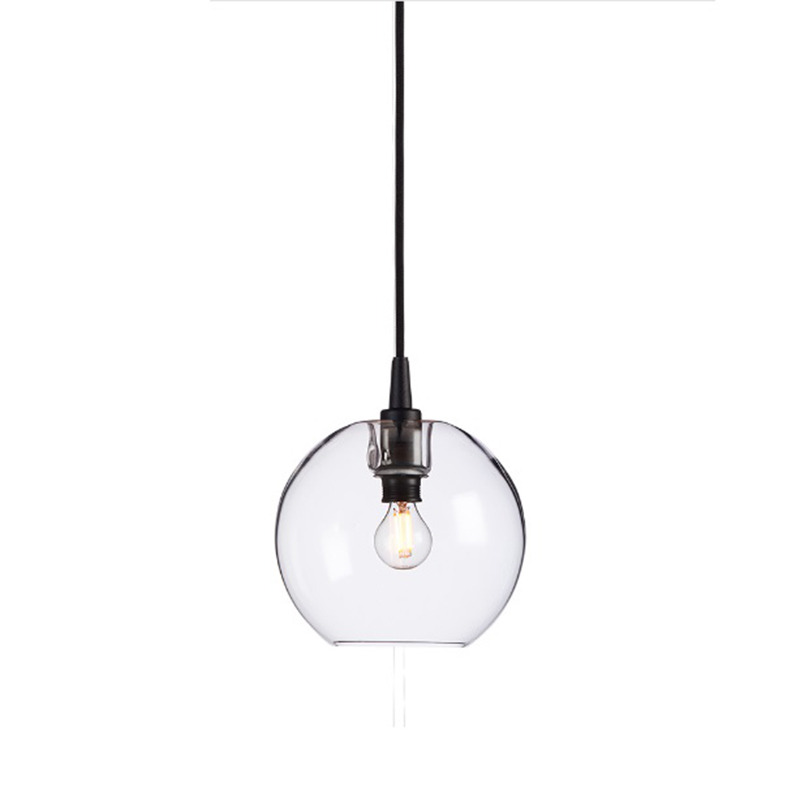Suspension Gloria dimmable avec base en métal et abat-jour en verre au design contemporain par Belid Suspension Gloria dimmable avec base en métal et abat-jour en verre au design contemporain par Belid