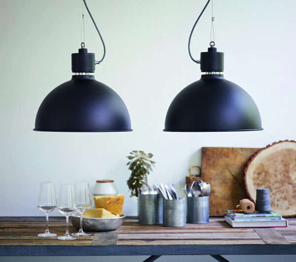 Suspension Industriel Magnum dimmable en métal noir au design contemporain par Belid
