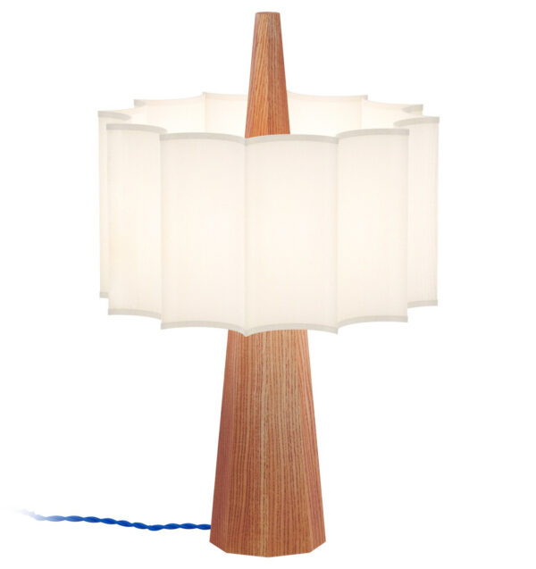 Lampe à poser Rain en bois de châtaignier par Robin Lamps