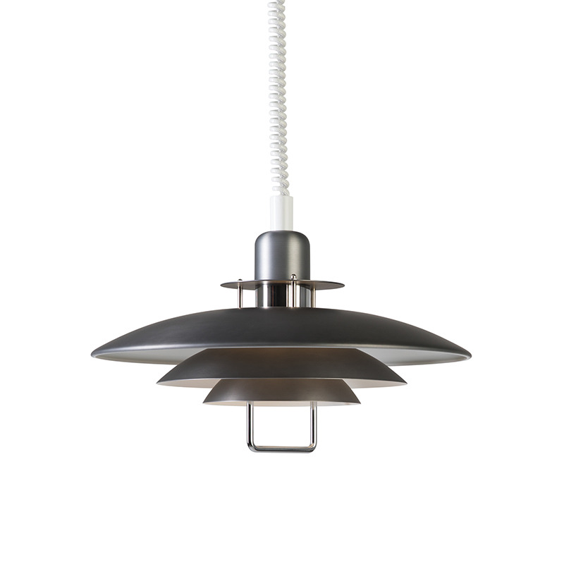 Suspension Primus II dimmable en métal et abat-jour avec poignée au design contemporain par Belid Suspension Primus II dimmable en métal et abat-jour avec poignée au design contemporain par Belid