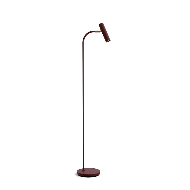 Lampadaire Slender base en métal et abat-jour de forme cylindrique au design contemporain par Belid Lampadaire Slender base en métal et abat-jour de forme cylindrique au design contemporain par Belid