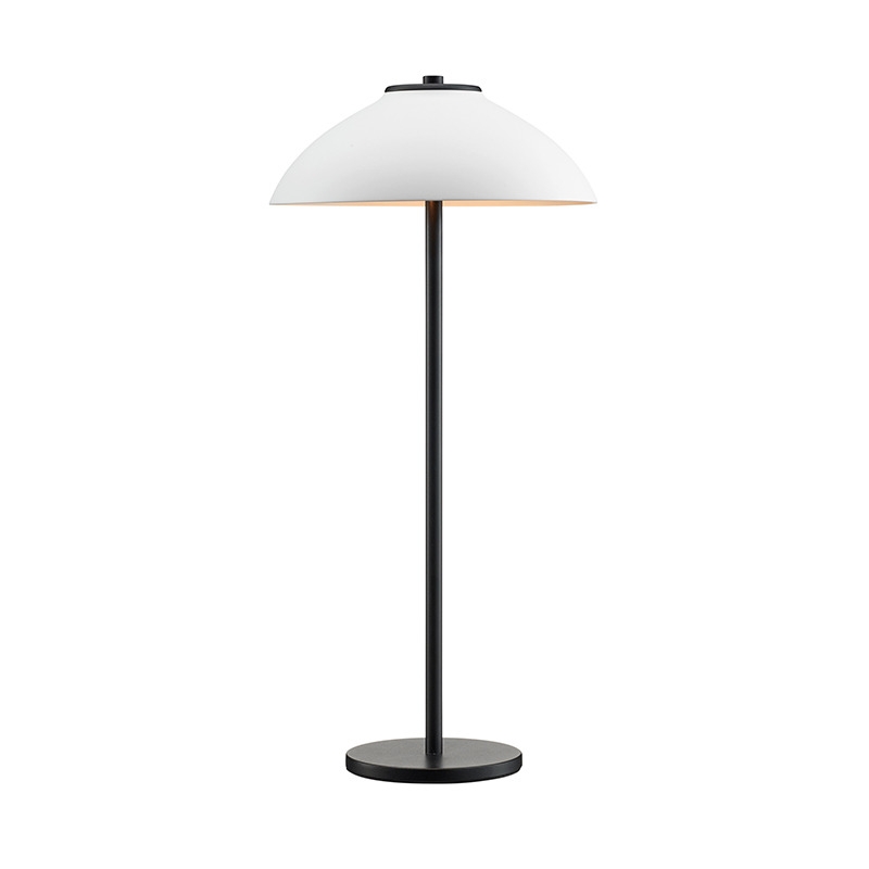Lampe à poser Vali avec base en métal Noir au design contemporain par Belid Lampe à poser Vali avec base en métal Noir au design contemporain par Belid