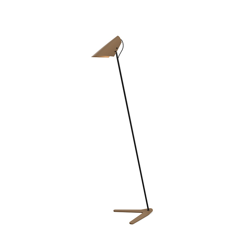 Lampadaire Vincent base en métal avec abat-jour en forme d'oiseau au design contemporain par Belid Lampadaire Vincent base en métal avec abat-jour en forme d'oiseau au design contemporain par Belid