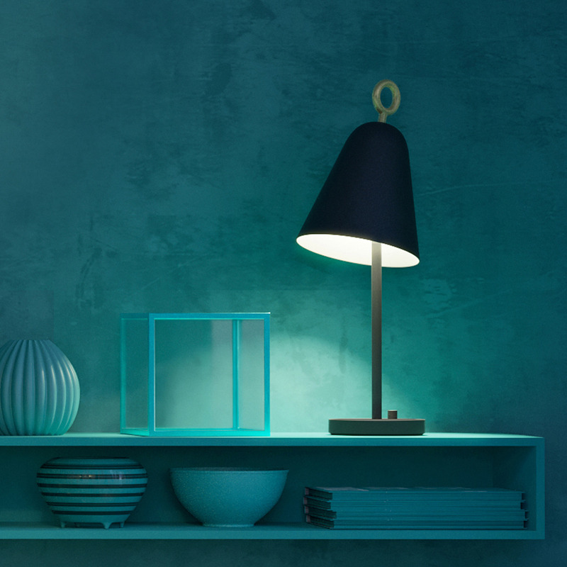 Lampe à poser Bella dimmable base en métal avec abat-jour en forme de cloche au design contemporain par Herstal Lampe à poser Bella dimmable base en métal avec abat-jour en forme de cloche au design contemporain par Herstal