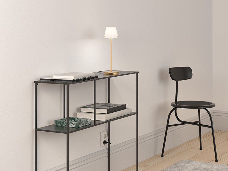 Lampe à poser Gil Il base en métal au design contemporain par Herstal Lampe à poser Gil Il base en métal au design contemporain par Herstal