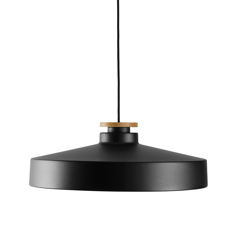 Suspension Street dimmable avec une base en métal ronde et plate au design contemporain par Herstal