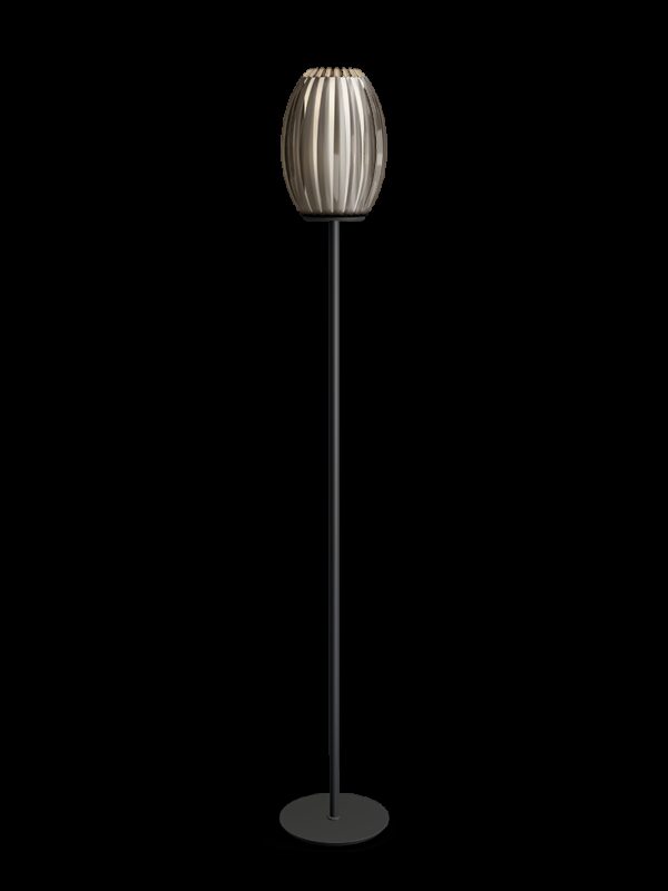Lampadaire Tentacle base en métal Noir avec abat-jour en acrylique au design contemporain par Herstal