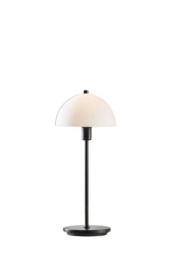 Lampe à poser Vienda X base en métal et abat-jour en forme de bol renversé au design contemporain par Herstal