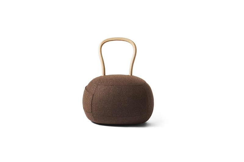 Fauteuil Yum Yum en tissu Eco-nubuck 100% polyester eco-friendly et Vegan au design contemporain de Lapo Ciatti x Opinion Ciatti