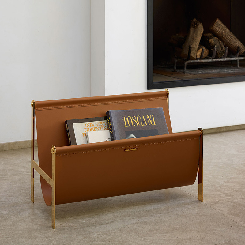 Porte revues Portariviste en cuir au design contemporain de Lapo Ciatti x Opinion Ciatti Porte revues Portariviste en cuir au design contemporain de Lapo Ciatti x Opinion Ciatti