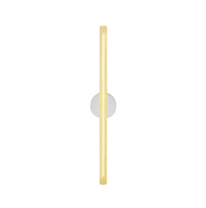 Applique Kilter base en aluminium avec abat-jour linéaire au design contemporain par Studio Tala x Tala Applique Kilter base en aluminium avec abat-jour linéaire au design contemporain par Studio Tala x Tala