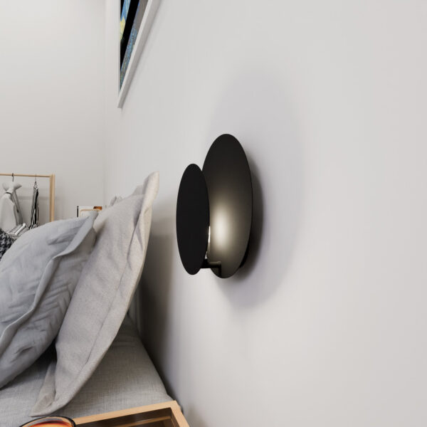 Applique Circle avec base en métal au design contemporain par Emibig