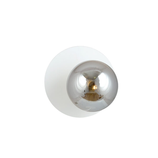 Applique Oslo base en métal avec abat-jour en boule de verre au design contemporain par Emibig