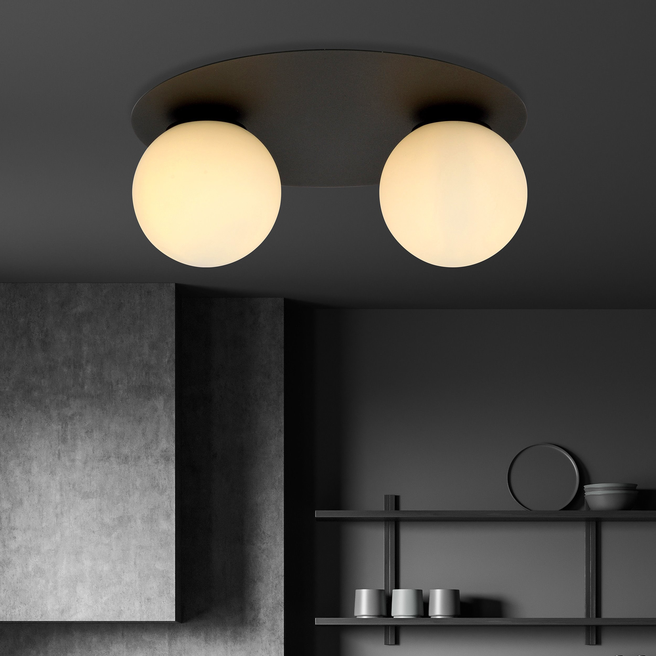 Plafonnier Solar base en métal circulaire avec abat-jour en boule de verre au design contemporain par Emibig Plafonnier Solar base en métal circulaire avec abat-jour en boule de verre au design contemporain par Emibig