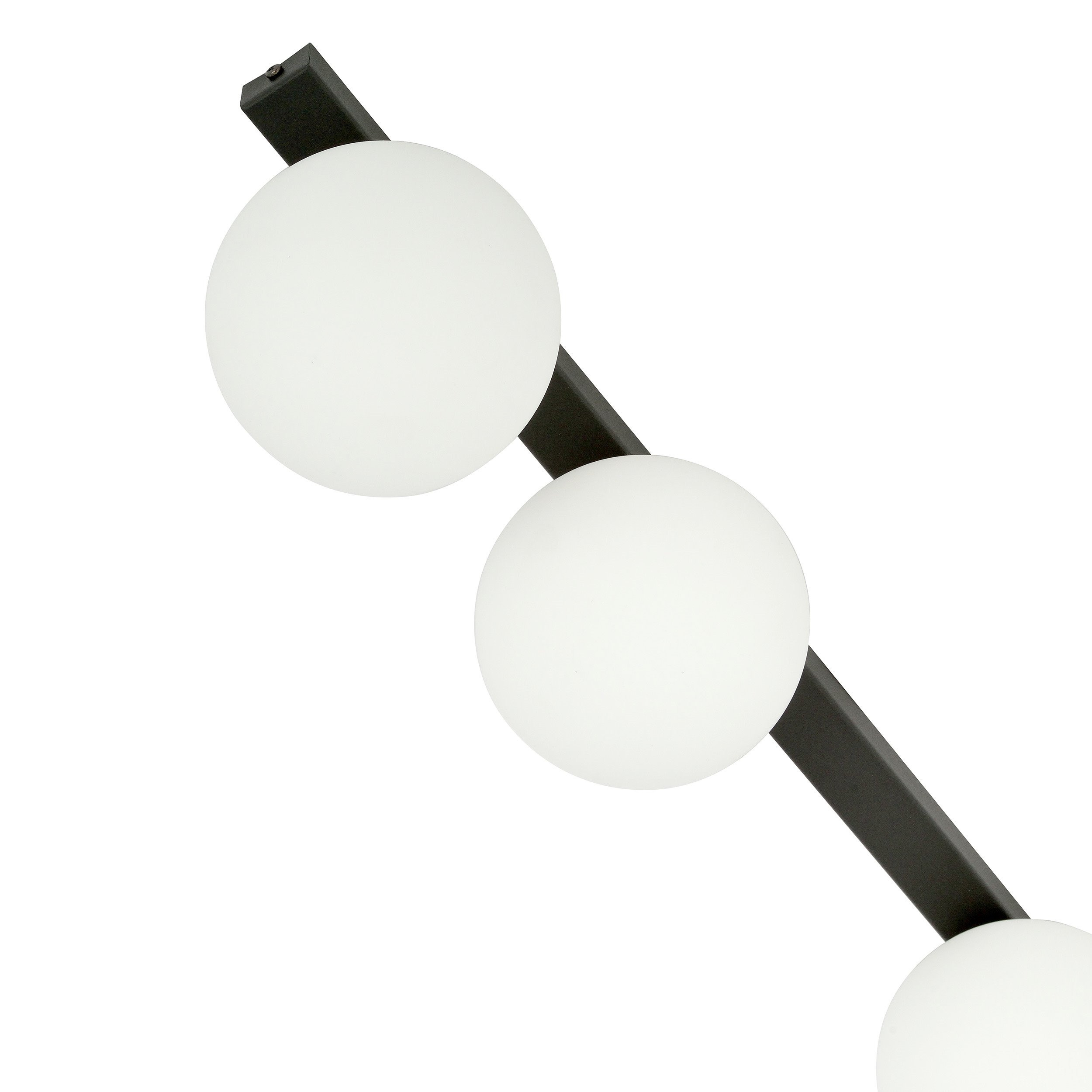 Plafonnier Fit base en métal rectangle noire avec abat-jour en boule de verre au design contemporain par Emibig Plafonnier Fit base en métal rectangle noire avec abat-jour en boule de verre au design contemporain par Emibig