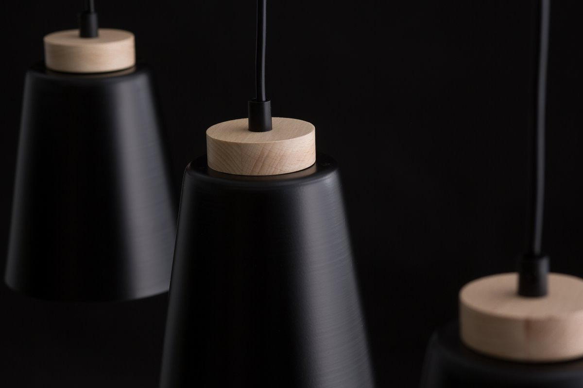 Suspension Bolero avec base en métal et bois au design contemporain par Emibig Suspension Bolero avec base en métal et bois au design contemporain par Emibig