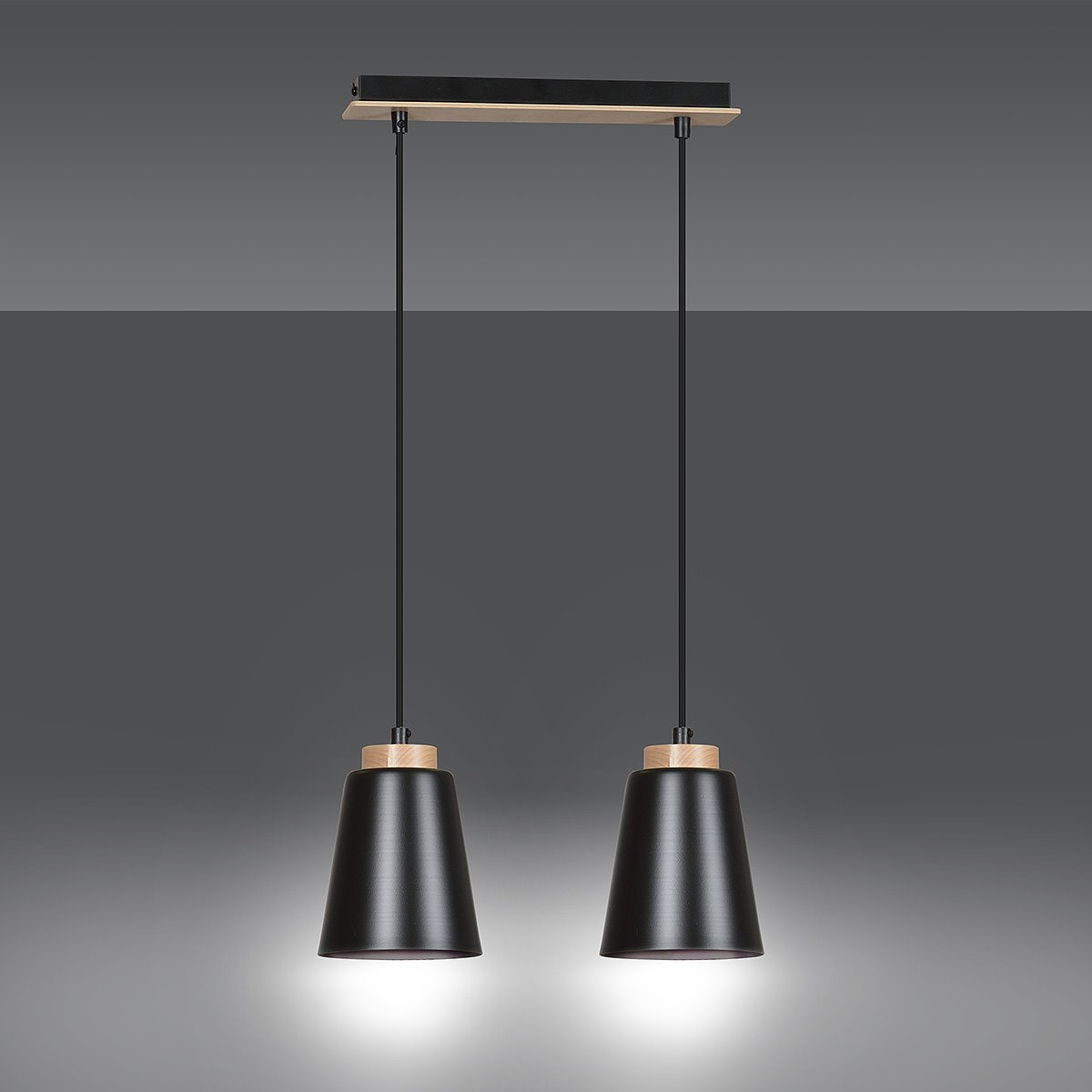 Suspension Bolero avec base en métal et bois au design contemporain par Emibig Suspension Bolero avec base en métal et bois au design contemporain par Emibig