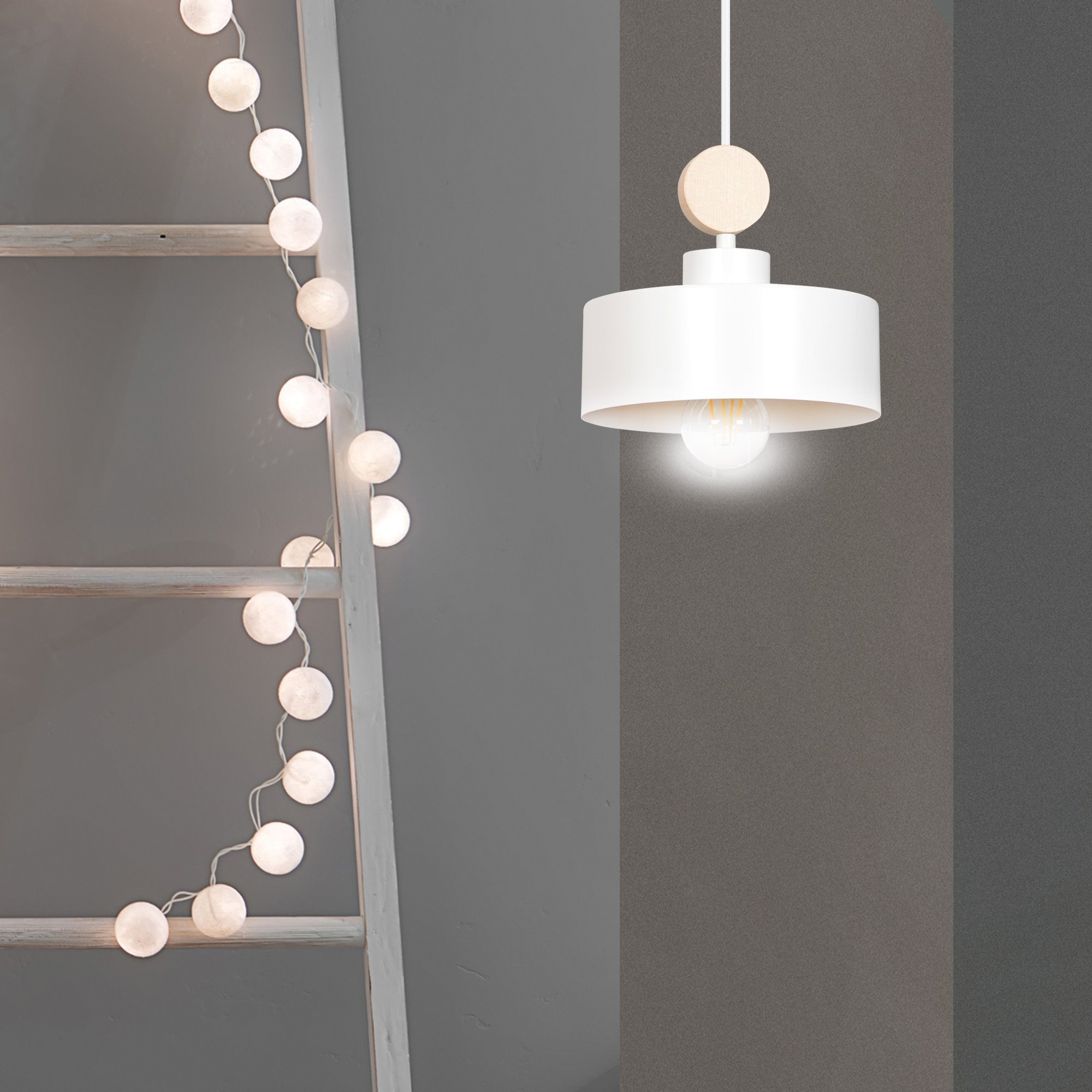 Suspension Tuniso avec base en métal et bois au design contemporain par Emibig Suspension Tuniso avec base en métal et bois au design contemporain par Emibig