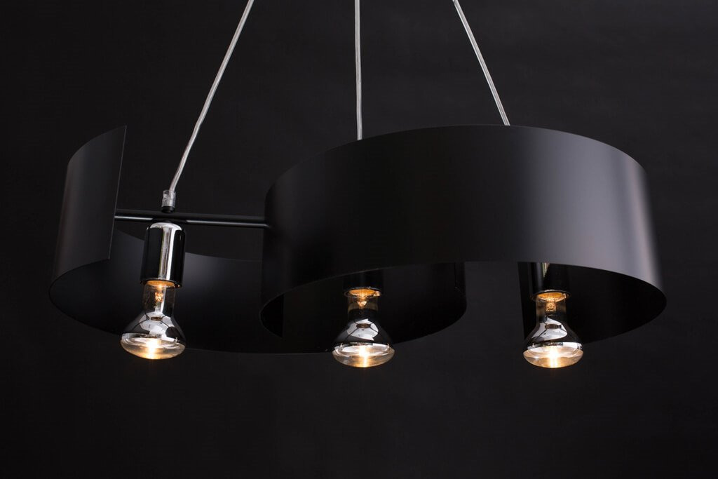 Suspension Vixon base en métal avec abat-jour en demi-courbeau design contemporain par Emibig Suspension Vixon base en métal avec abat-jour en demi-courbeau design contemporain par Emibig