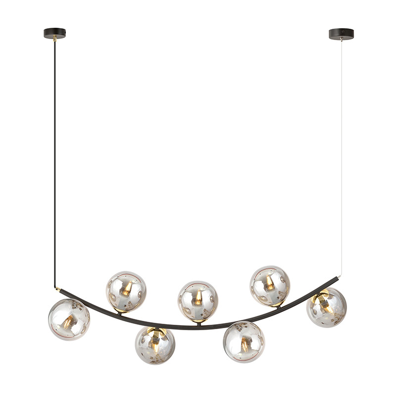 Suspension Ritz en métal avec bras demi cercle et abat-jour en verre au design contemporain par Emibig Suspension Ritz en métal avec bras demi cercle et abat-jour en verre au design contemporain par Emibig