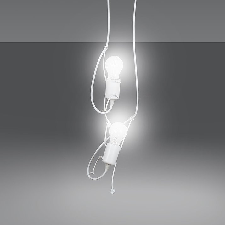 Suspension Bobi avec base en métal et abat-jour en forme de silhouette humaine au design contemporain par Emibig