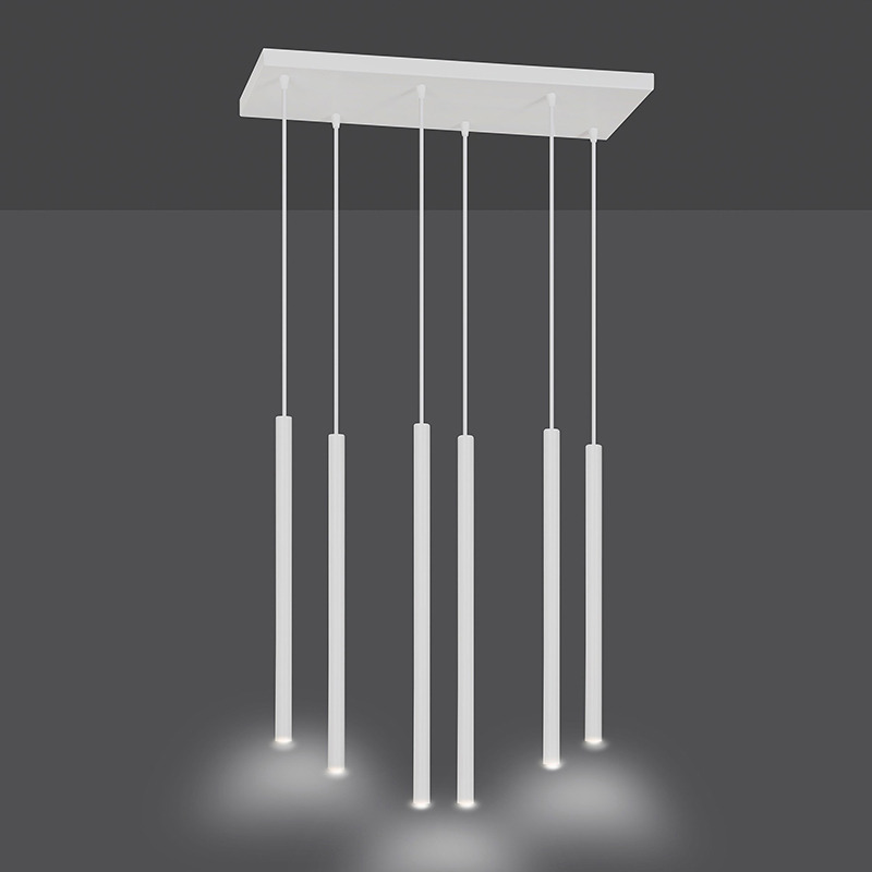 Suspension Selter base en métal avec abat-jour en forme de glace stalactites au design contemporain par Emibig Suspension Selter base en métal avec abat-jour en forme de glace stalactites au design contemporain par Emibig