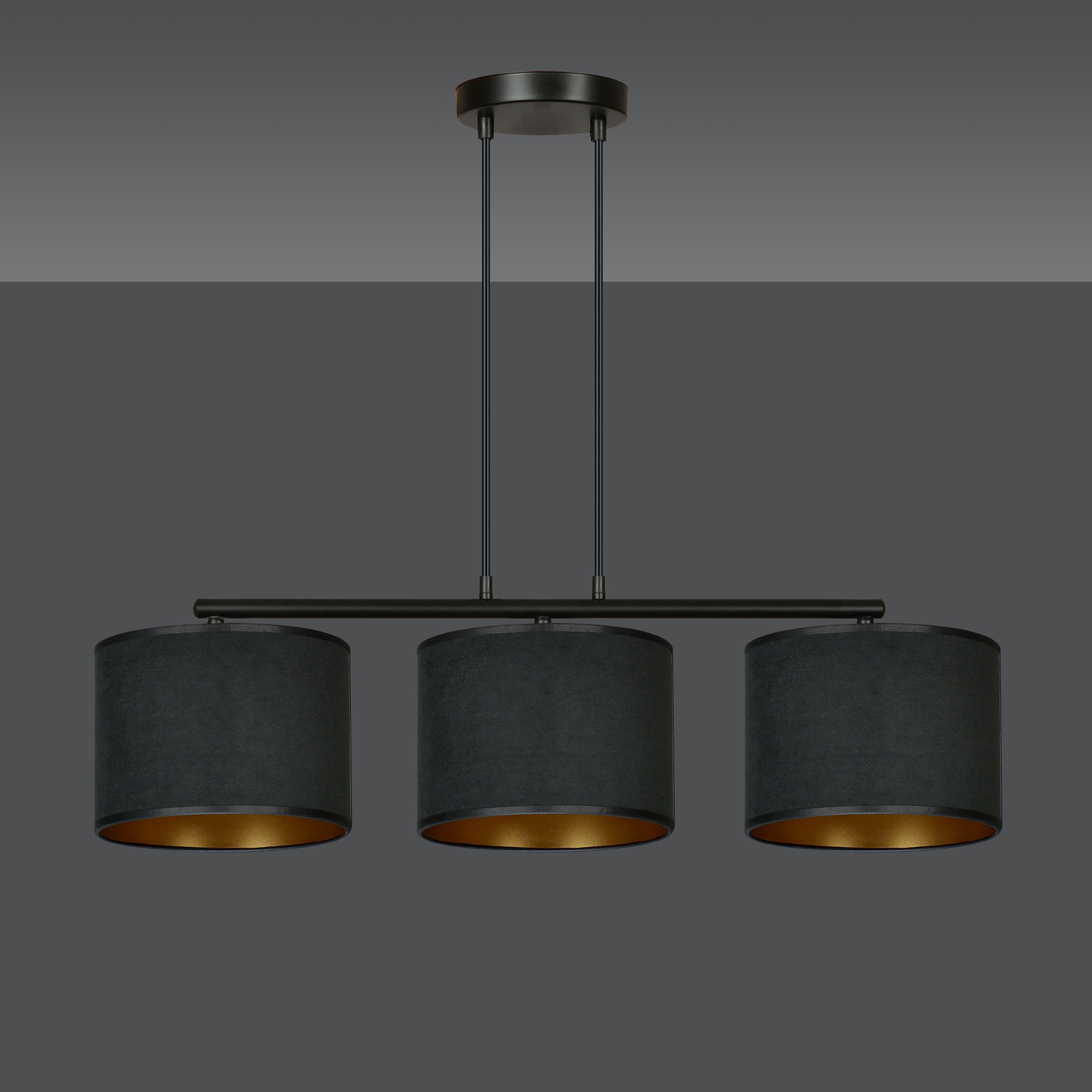 Suspension Hilde base en métal et abat-jour en velours au design contemporain par Emibig Suspension Hilde base en métal et abat-jour en velours au design contemporain par Emibig