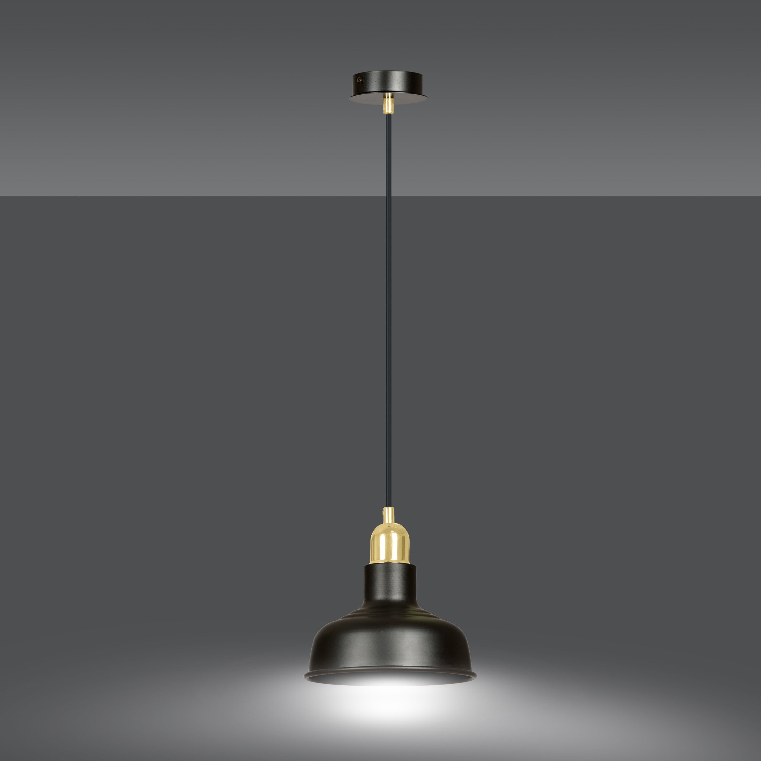 Suspension Ibor base en métal avec détail doré au design contemporain par Emibig