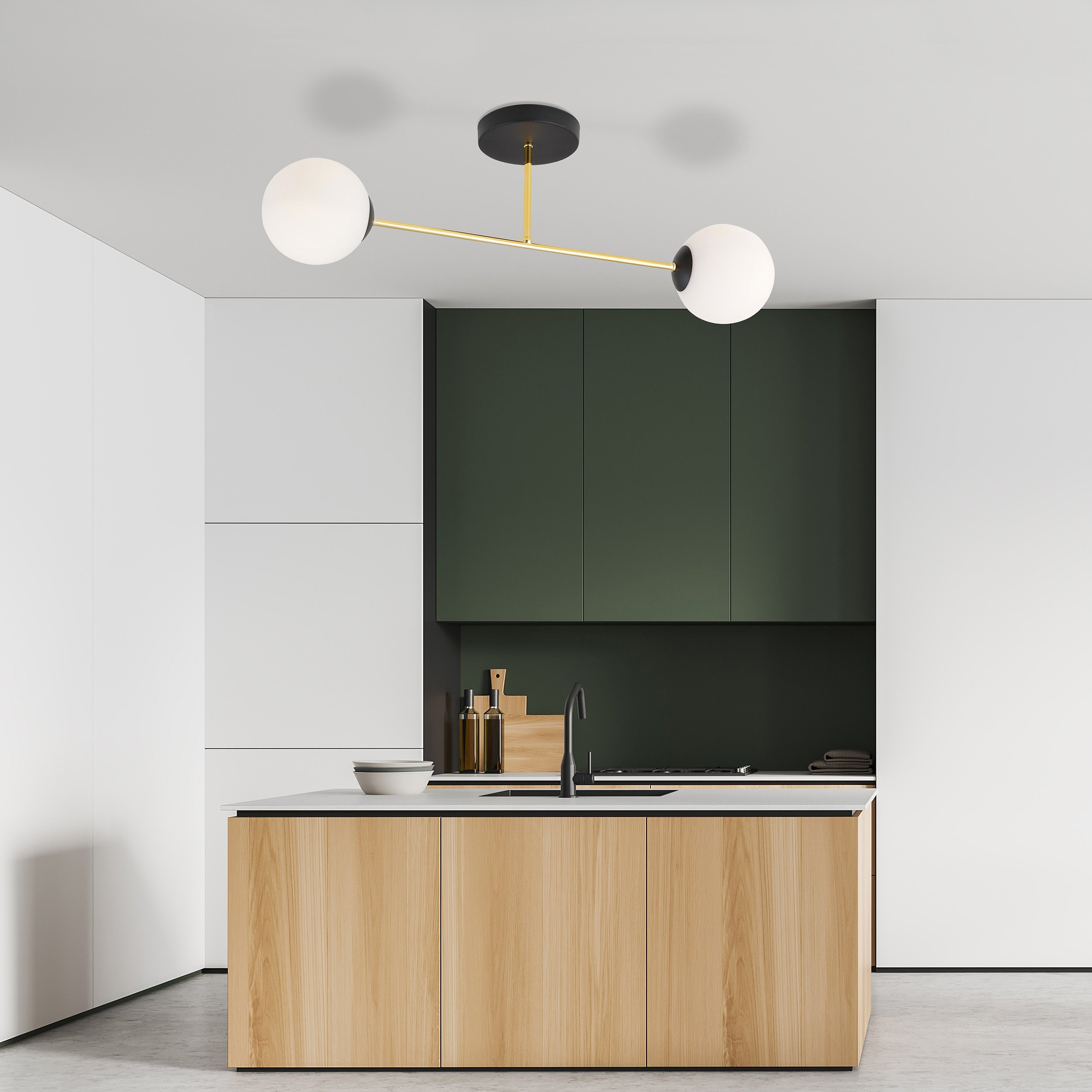 Plafonnier Magnum base en métal et bras doré avec abat-jour boule en verre au design contemporain par Emibig