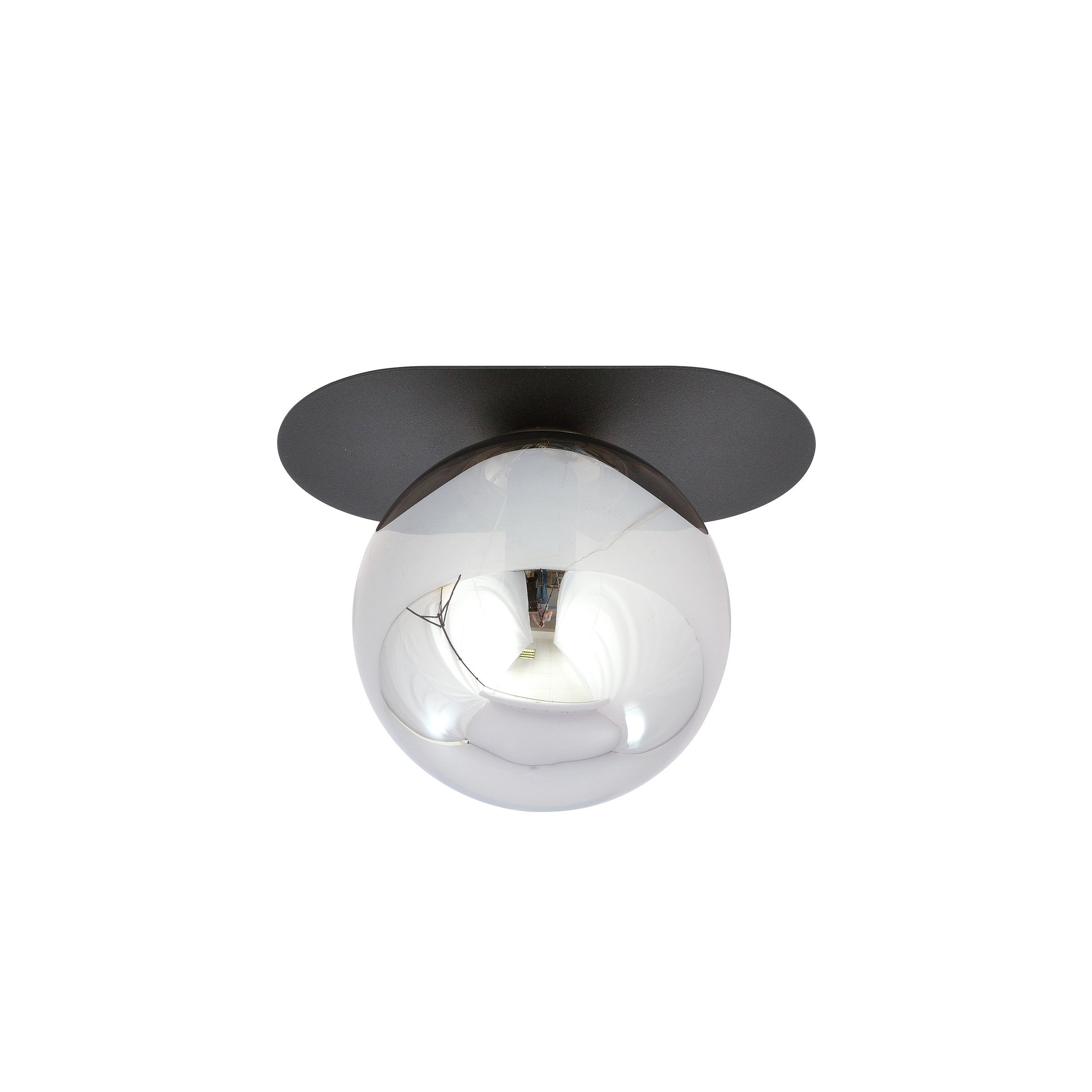 Plafonnier Plaza base en métal ovale avec abat-jour en boule de verre au design contemporain par Emibig