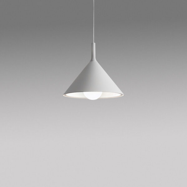 Suspension Barbie base en aluminium avec abat-jour en forme de cône au design contemporain par Gea Luce