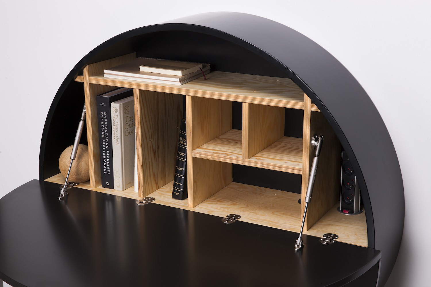Bureau design Emko
