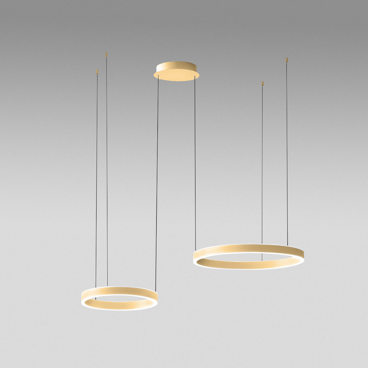 Suspension Chryseide 2D base en aluminium avec diffuseur en silicone blanc opale au design contemporain par Gea Luce Suspension Chryseide 2D base en aluminium avec diffuseur en silicone blanc opale au design contemporain par Gea Luce